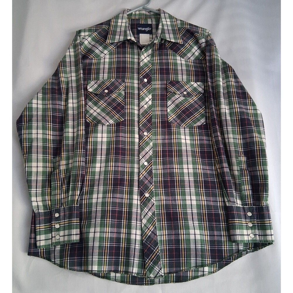 Wrangler Men’s Plaid Pearl Snap Western Shirt – Size Large